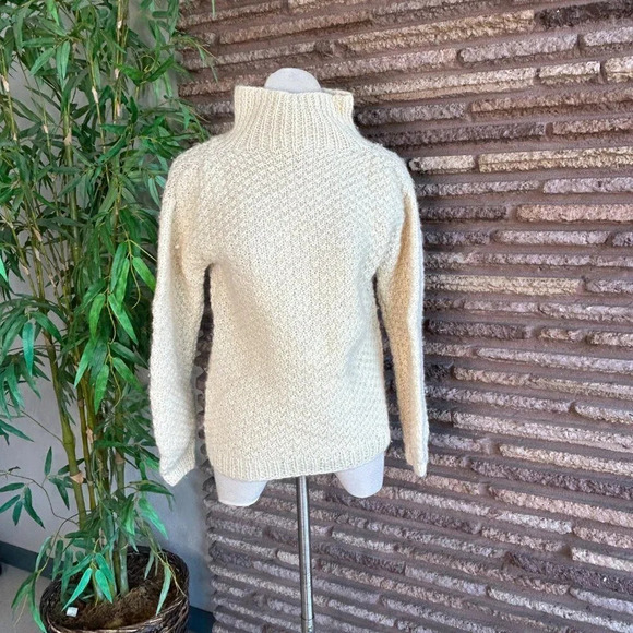 Vintage Ivory Handmade Chunky Knit Wool Turtleneck Sweater - Picture 4 of 5